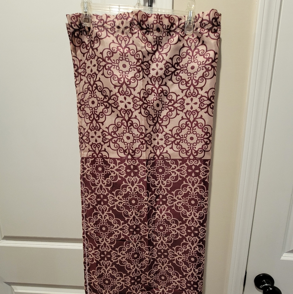 Elegant Patterned Shower Curatin - Burgundy and Cream